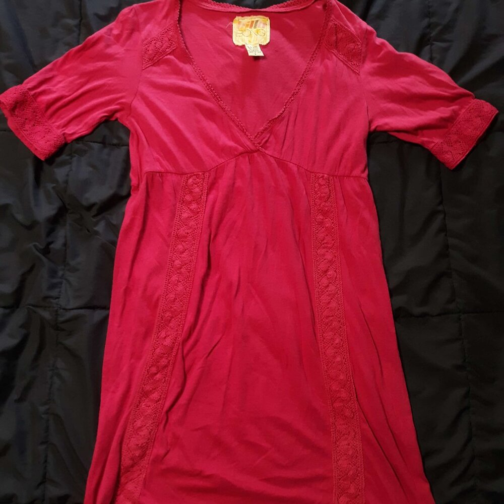 BillaBong pink women's mid-sleeve dress with lace detailing